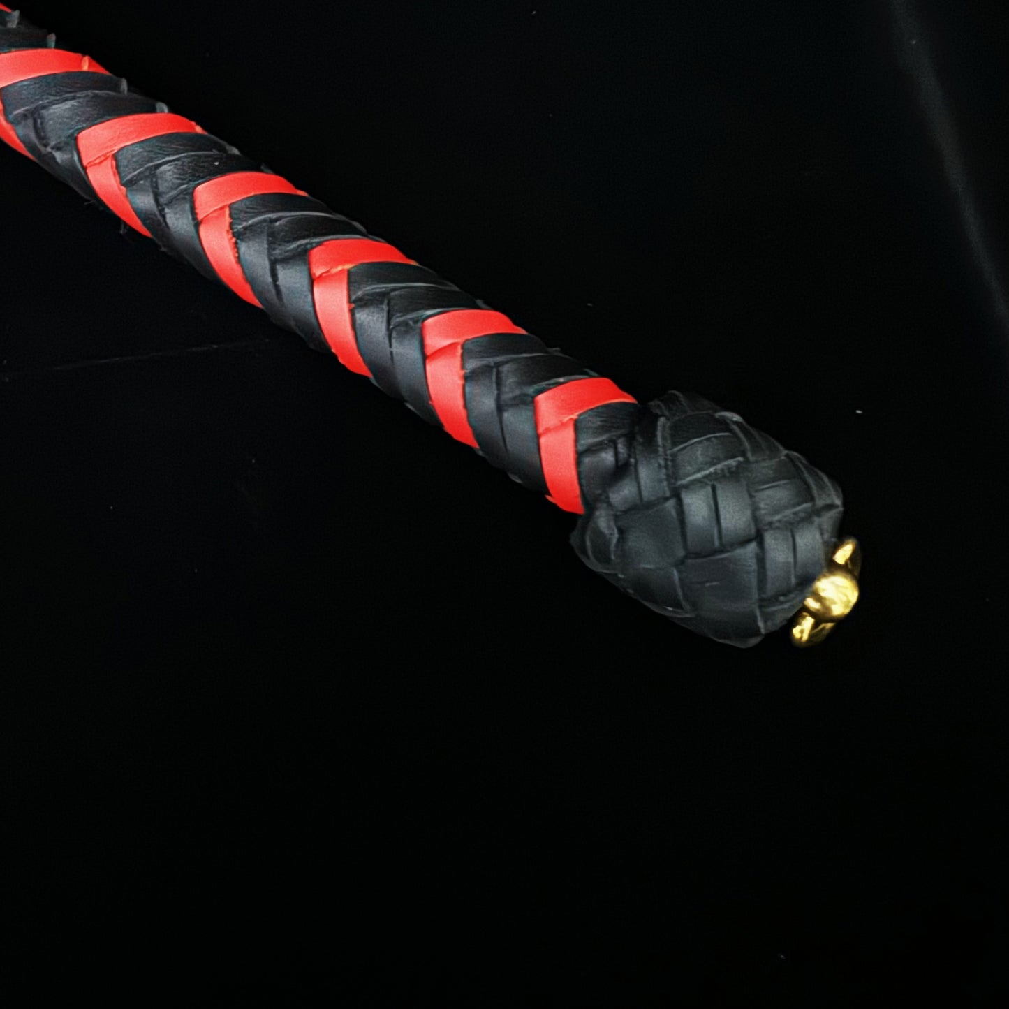 Crimson Fang-Single Tail Whip