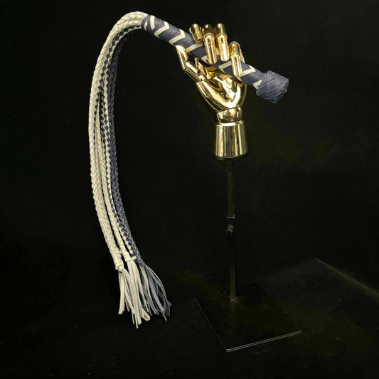 Frost's Kiss-Nine Tailed Flogger
