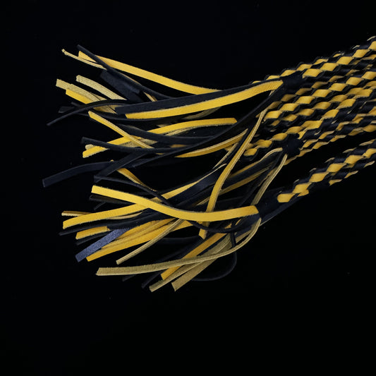 Bumblebee-Twelve Tailed Flogger